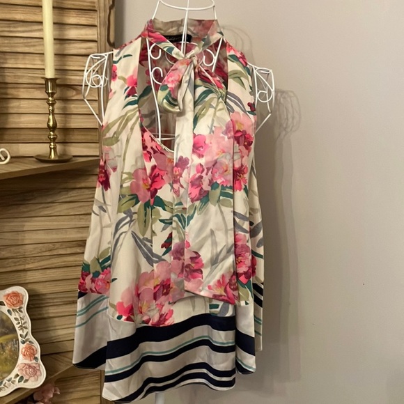 Elizabeth and James Silk Multicolor Mixed Pattern Floral Sleeveless Blouse Sz M - Picture 2 of 10